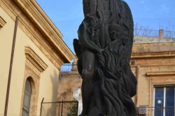 Monumento ad Agrigento - Statua Empedocle