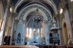 Comune della Sicilia - Furci Siculo - interno chiesa maria ss del rosario