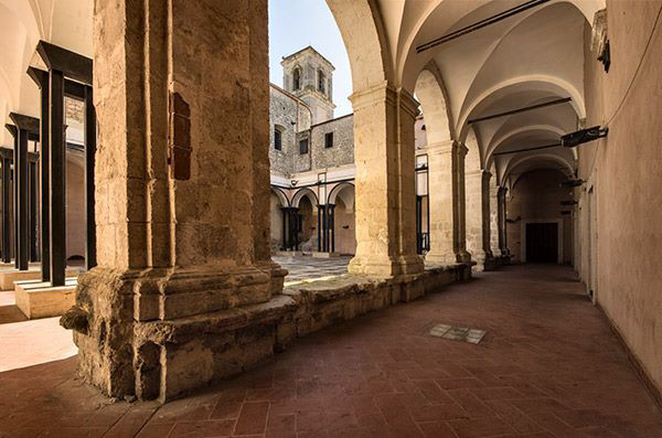 Chiesa a Mussomeli - Chiostro San Domenico