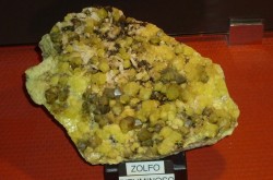 Foto del Comune della Sicilia - Montedoro - MUSEO DELLA ZOLFARA minerali