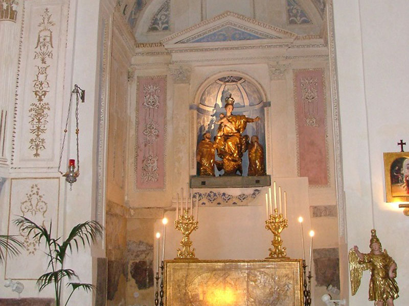 Foto del Comune della Scilia - Menfi - Altare Chiesa Madre Santo Antonio da Padova