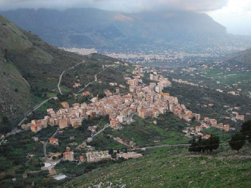 Comune della Sicilia - Torretta - Vista di Torretta alto