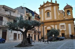 Foto del Comune della Sicilia - Castellammare del Golfo - chiesa madre
