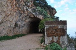 Foto del Comune della Sicilia - Castellammare del Golfo - entrata zingaro