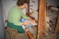 Foto del Comune della Sicilia -  Vita-realizzazione di un tappeto