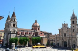 Piazza Duomo del Comune in Sicilia - Acireale 